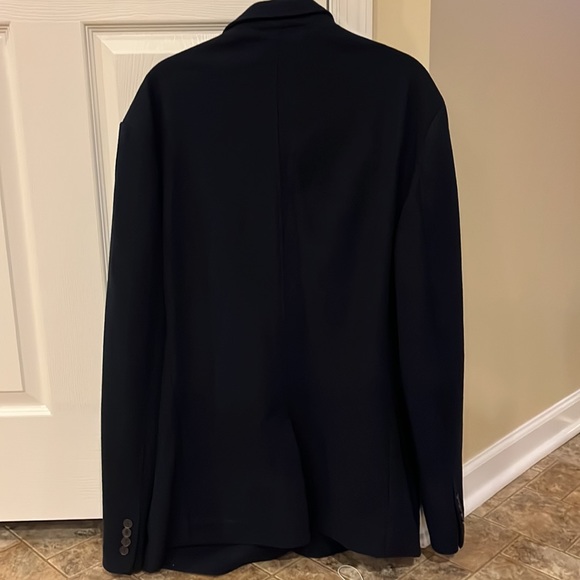 Shades of Grey by Micah Cohen 3 button blazer in Navy Blue - Picture 7 of 11